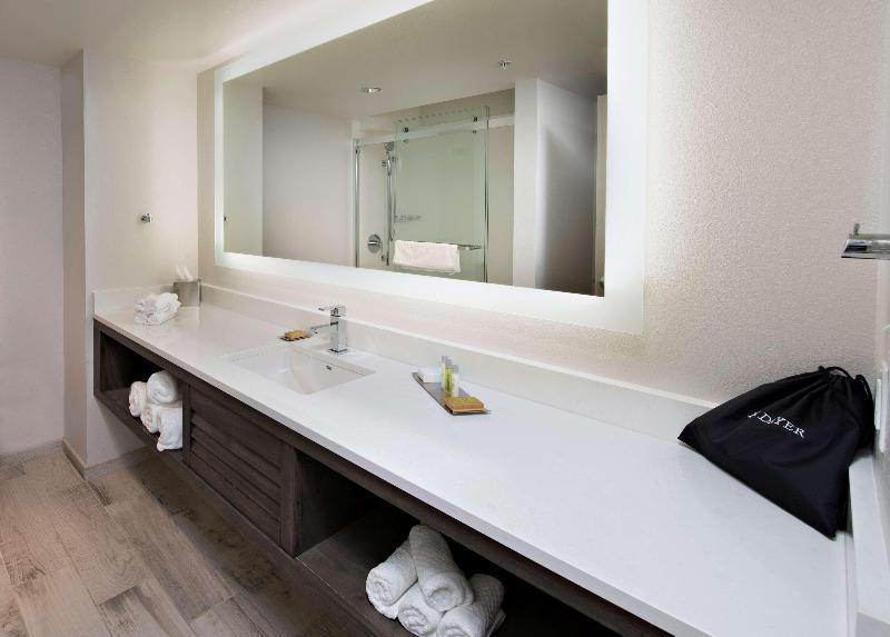 Island House Hotel Orange Beach - A Doubletree By Hilton Buitenkant foto